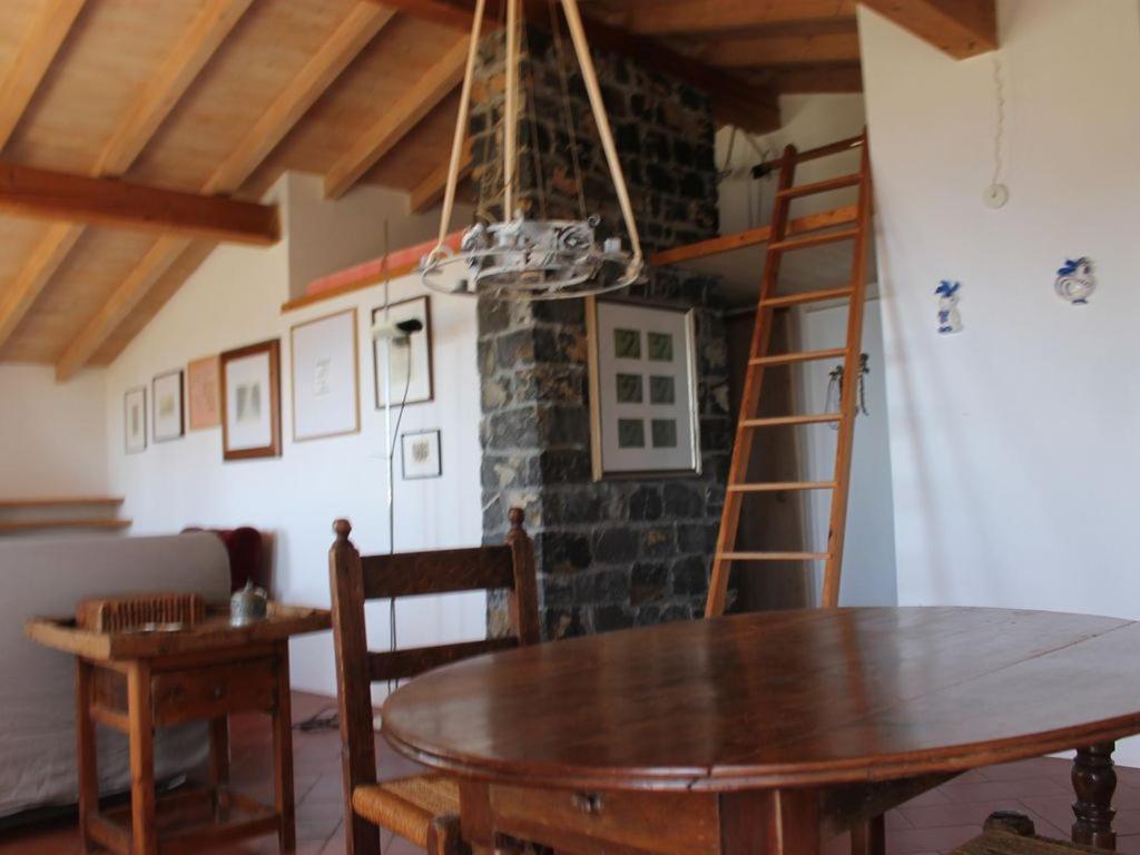 Cottage La Casa Del Pittore Reggimonti Eksteriør bilde