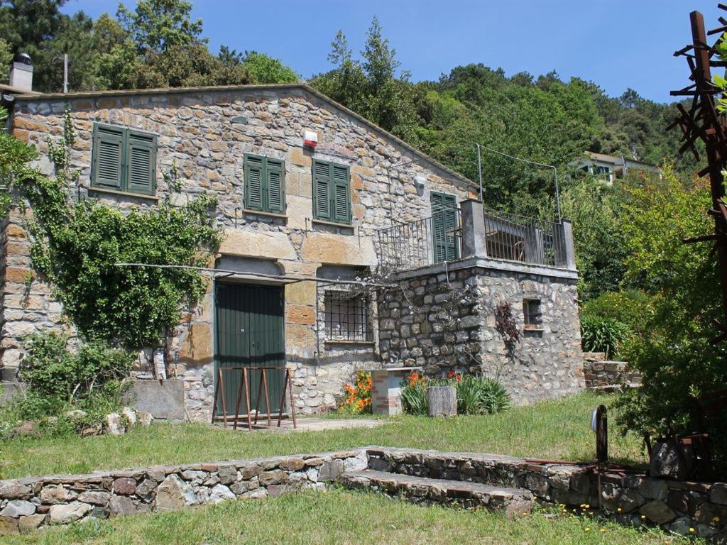 Cottage La Casa Del Pittore Reggimonti Eksteriør bilde
