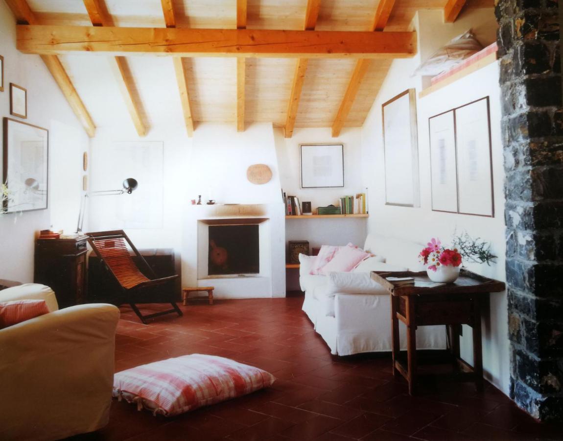 Cottage La Casa Del Pittore Reggimonti Eksteriør bilde